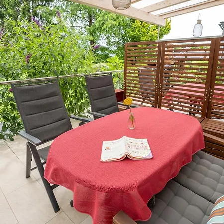 Lägenhet Im Garten - Haus Daniela *