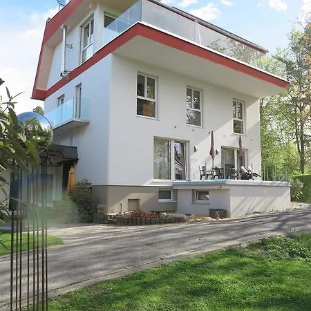 Im Garten - Haus Daniela Graz