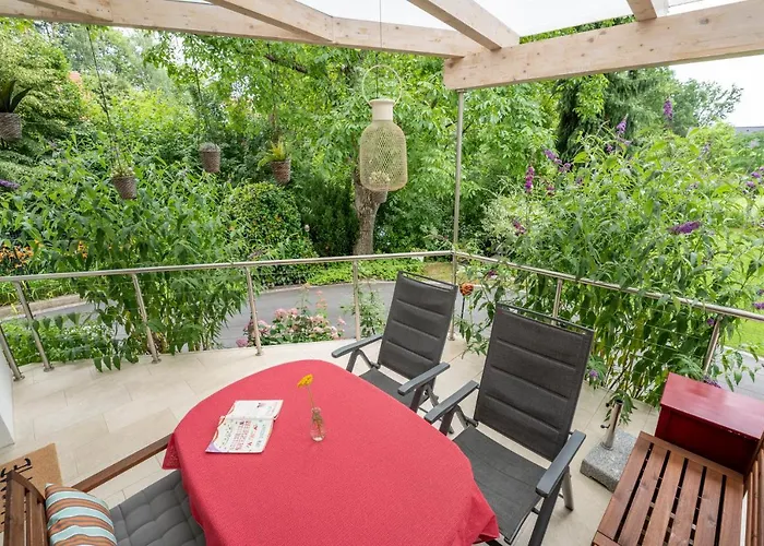 Lägenhet Im Garten - Haus Daniela