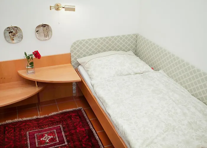 Im Garten - Haus Daniela Graz